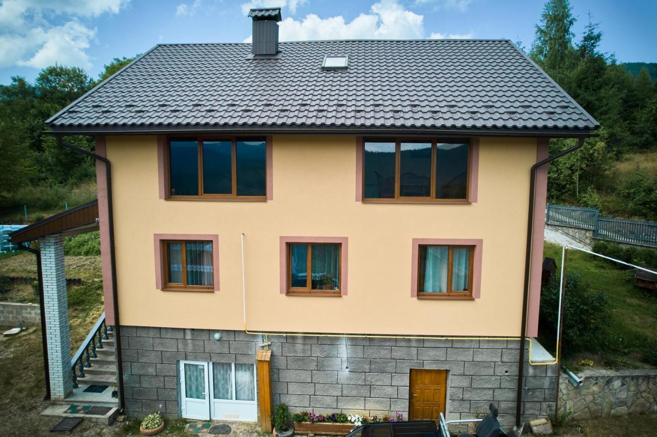 Gazdіvska Hata Guest House Yaremche Dış mekan fotoğraf