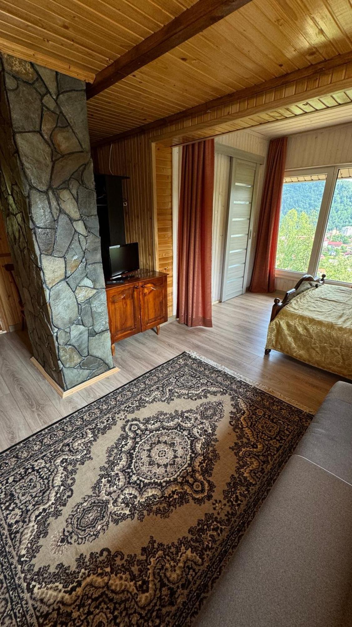 Gazdіvska Hata Guest House Yaremche Dış mekan fotoğraf