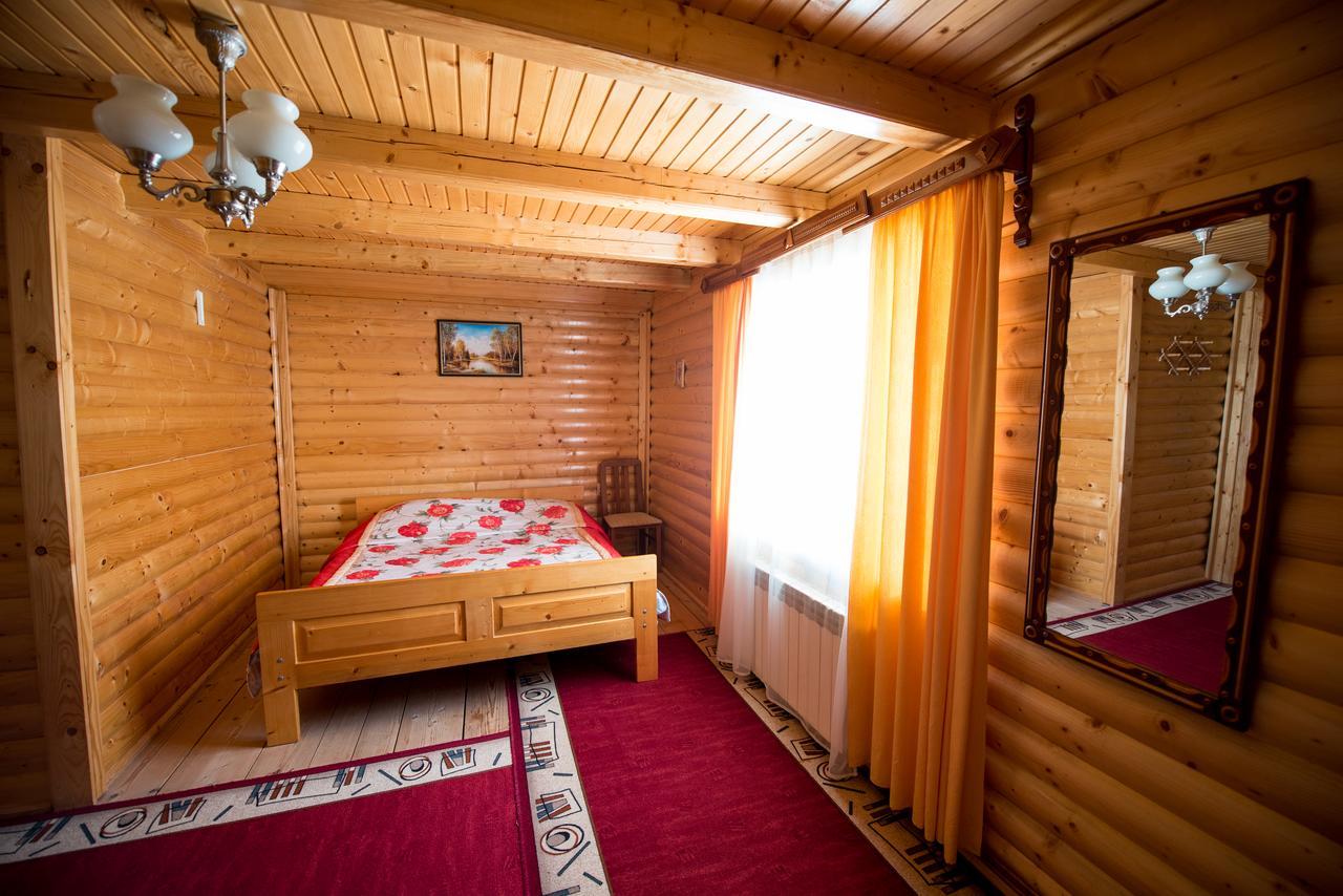 Gazdіvska Hata Guest House Yaremche Dış mekan fotoğraf